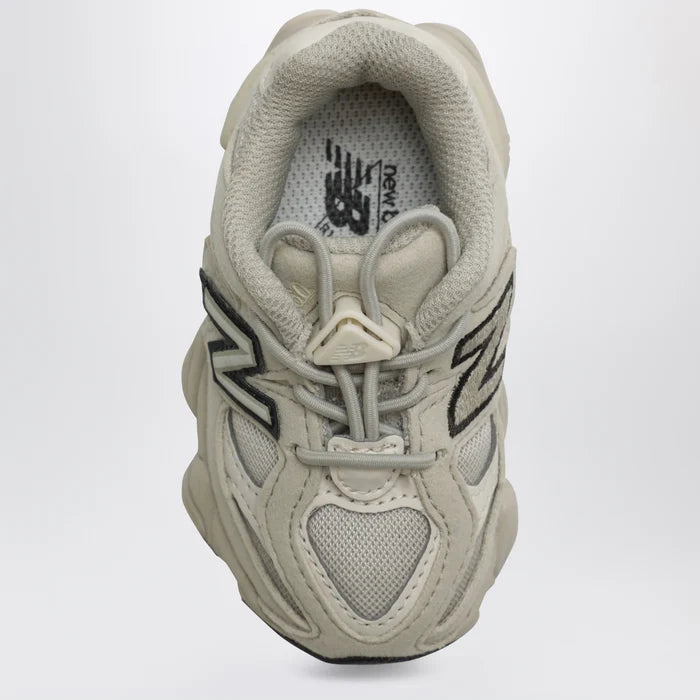 New Balance - 9060 Shipyard/Linen Sneakers in mesh and suede