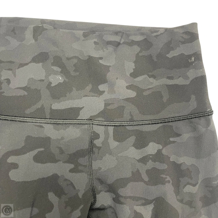Athletic Leggings Capris By Lululemon In Camouflage Print, Size: S