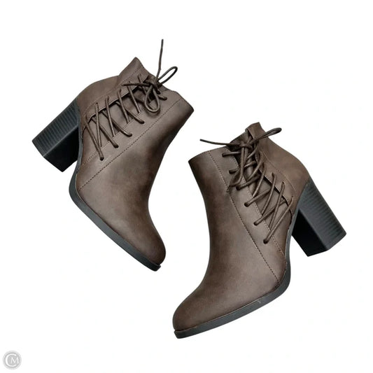 Boots Ankle Heels By Dream Pairs In Brown, Size: 10