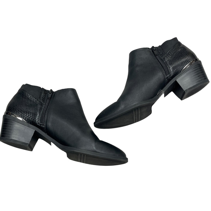 Boots Ankle Heels By Simply Vera In Black, Size: 8