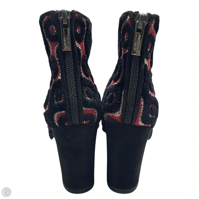 Boots Designer By Stuart Weitzman In Black & Red, Size: 5