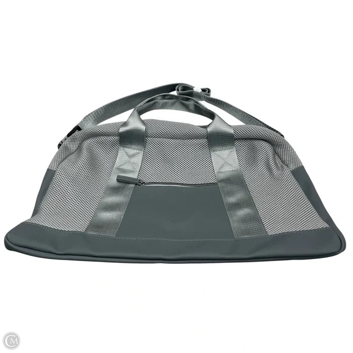 Duffle And Weekender, Size: Medium