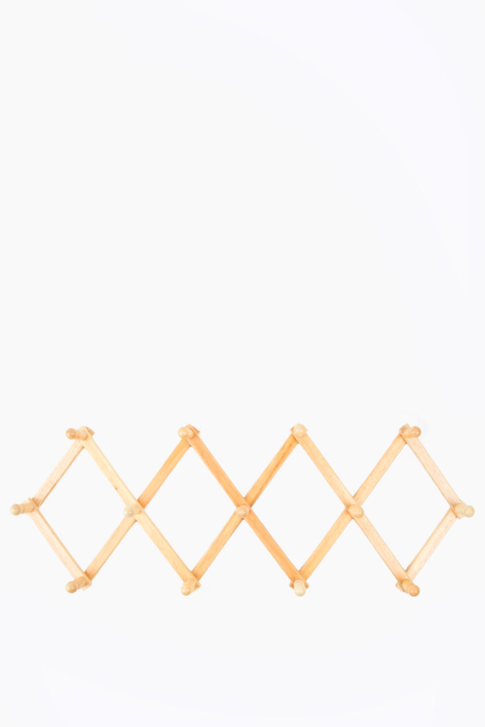 Expanding Wall Rack