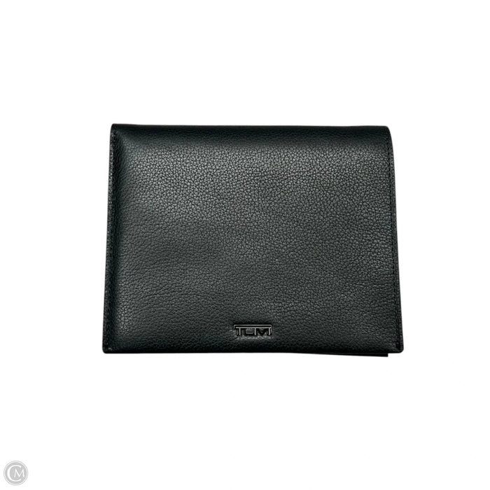 Id/card Holder Designer By Tumi, Size: Large