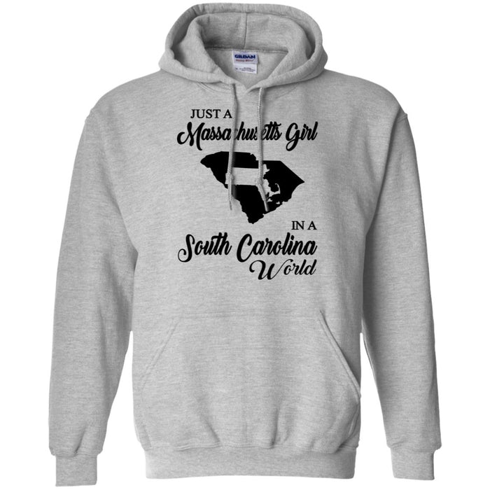 Just Massachusetts Girl In A South Carolina World T-shirt - T-shirt Teezalo