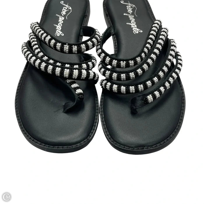 Sandals Flats By Free People In Black & White, Size: 8.5