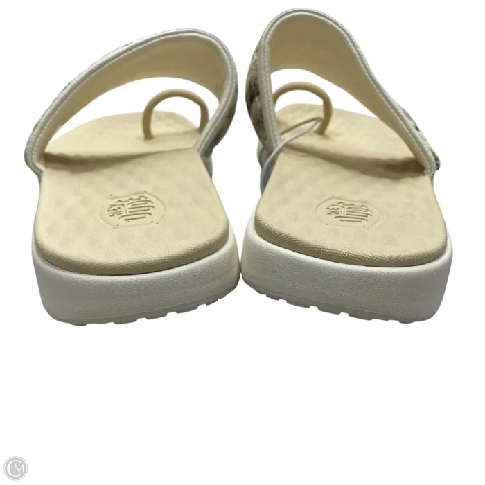 Sandals Flats By Hey Dude In Cream, Size: 10