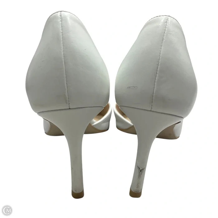 Shoes Designer By Stuart Weitzman In White, Size: 7