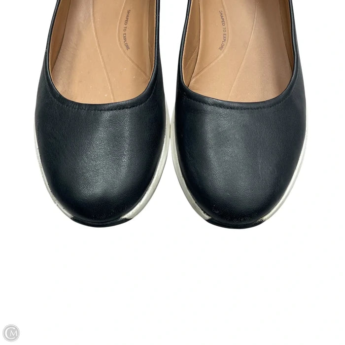 Shoes Flats By Clarks In Black, Size: 12