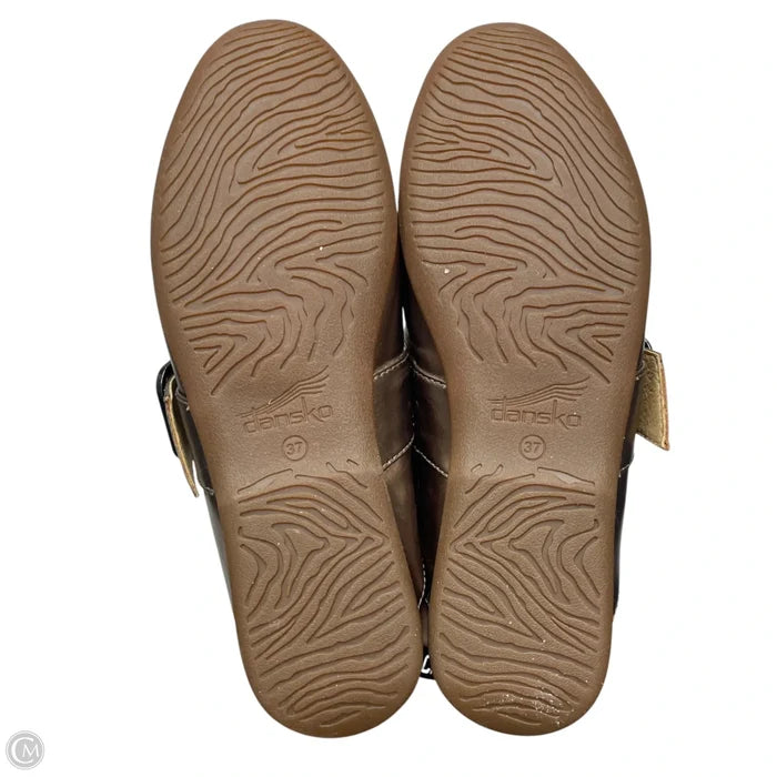Shoes Flats By Dansko In Bronze, Size: 6.5