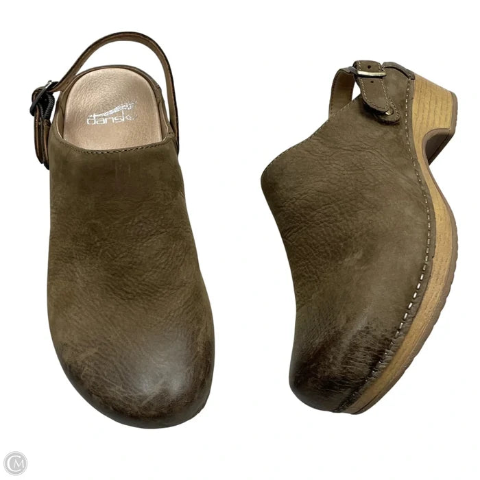 Shoes Heels Block By Dansko In Brown, Size: 6.5