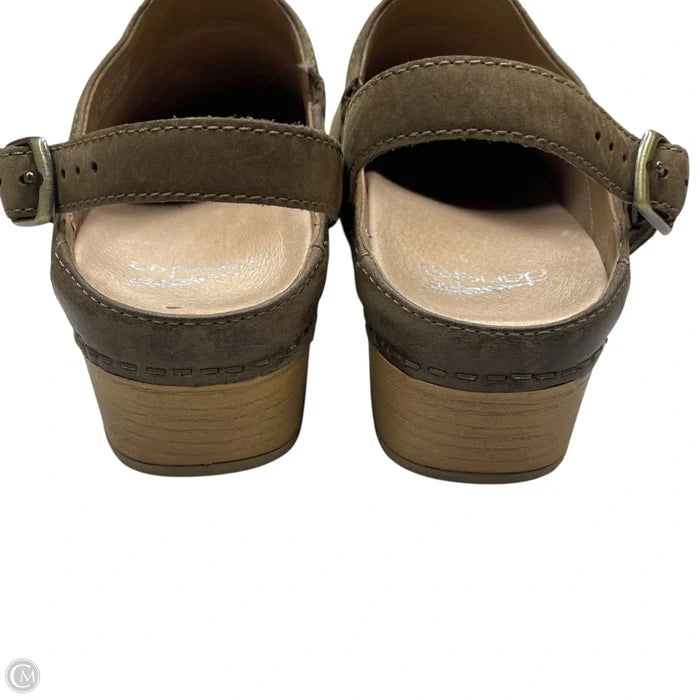 Shoes Heels Block By Dansko In Brown, Size: 6.5