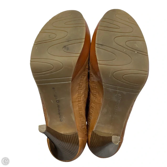 Shoes Heels Kitten By Andrew Gellar In Tan, Size: 6.5