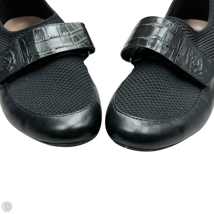 Shoes Sneakers By Taryn Rose In Black, Size: 6