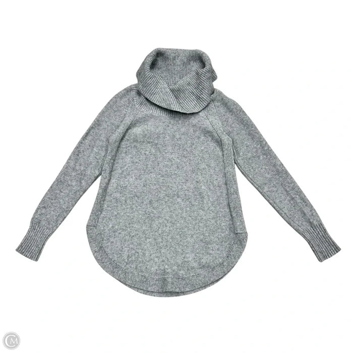 Sweater By Anthropologie In Grey, Size: Xs