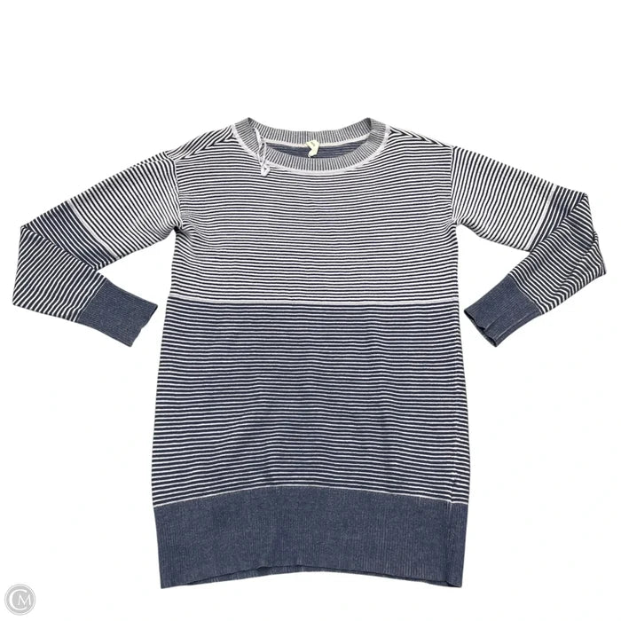 Top Long Sleeve By Daily Practice By Anthropologie In Purple, Size: Xs