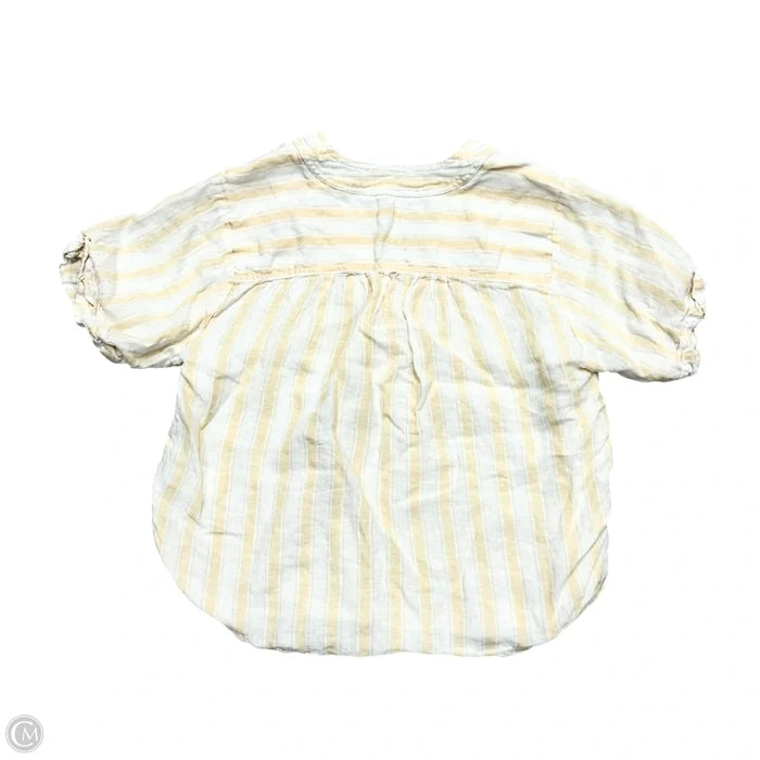 Top Short Sleeve By Pilcro In Cream & White, Size: S