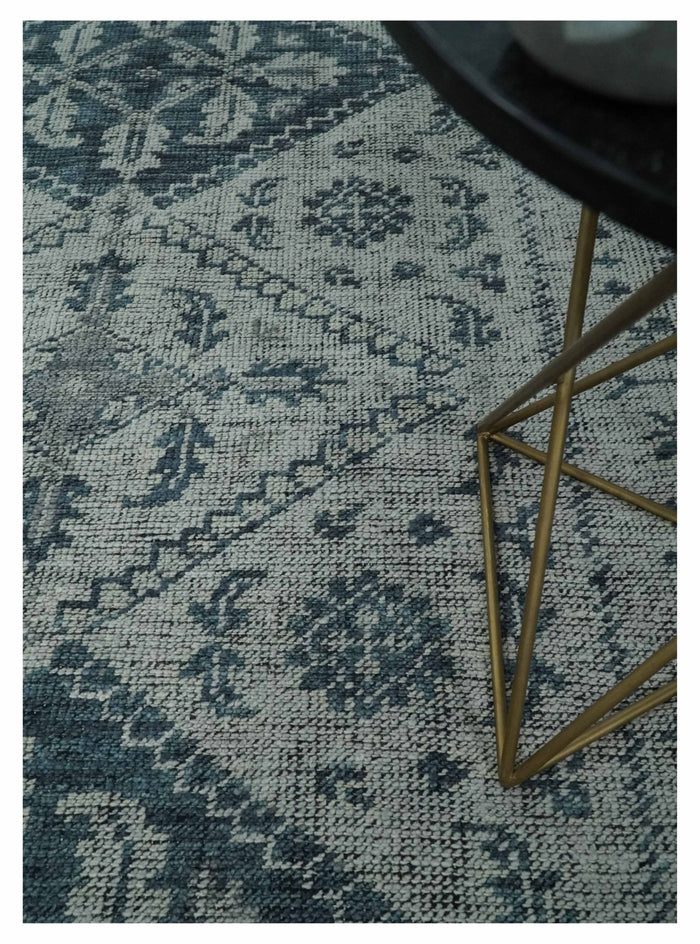 Vintage Distressed 3X5, 4X6, 5x8, 6x9, 8x10, 9x12 Hand Knotted Serapi Silver and Gray Traditional Antique Persian Area Rug | TRD2277 - The Rug Decor